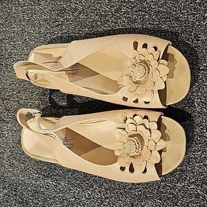Pure Comfort by Beacon slip on sandles nude